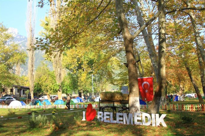 تعد حديقة بيلاميديك Belemedik Tabiat Parkı أحد أفضل الأماكن المناسبة للسياحة والاستجمام والتنزه في ولاية أضنة Adana جنوبي تركيا التي تضم العديد من المنتزهات المميزة